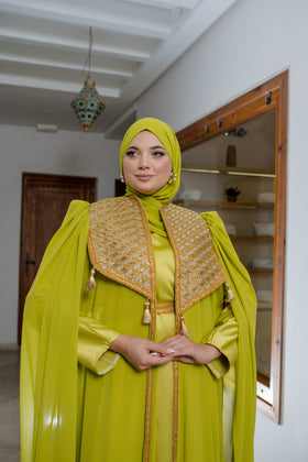 Abeya et Fond de Robe Vert