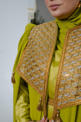 Abeya et Fond de Robe Vert