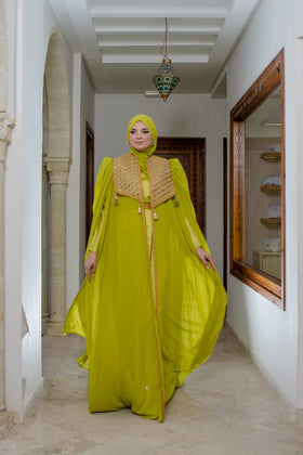 Abeya et Fond de Robe Vert